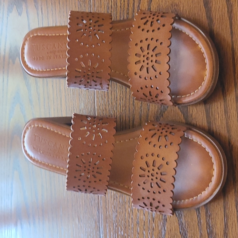 Cut-out Sandals